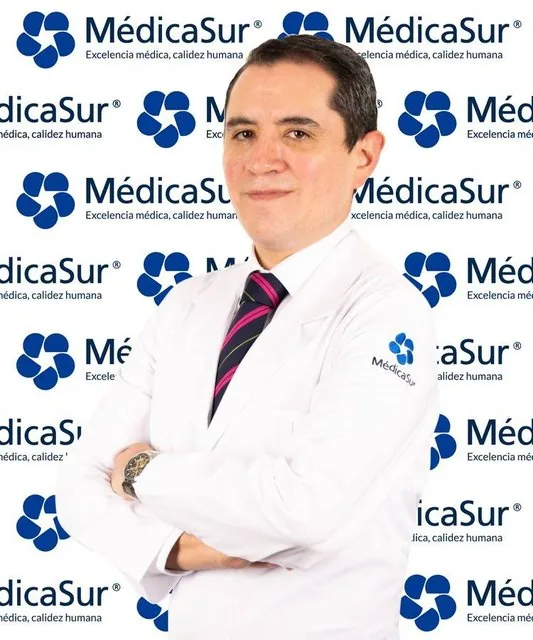 >Dr. José Antonio Bahena Gonzalez Médica Sur Copyright
